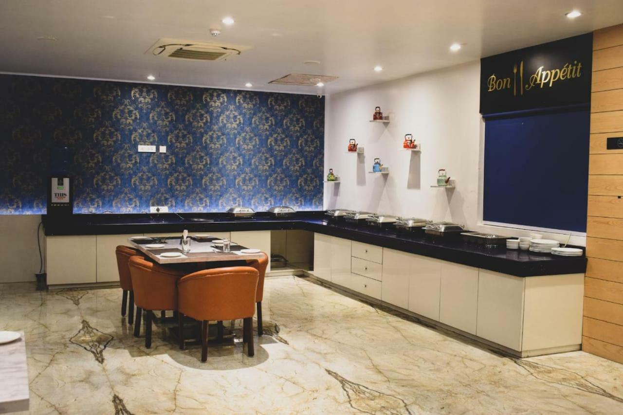 County Inn Vaishali Nagar, ジャイプール エクステリア 写真